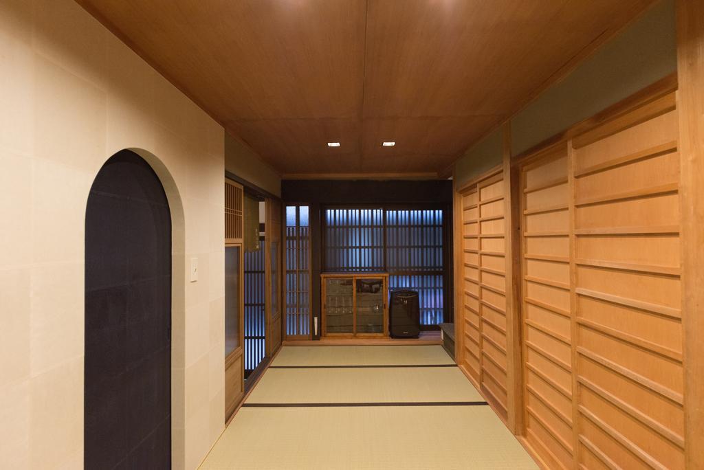 Вилла Kakishibu An Machiya House Киото Номер фото